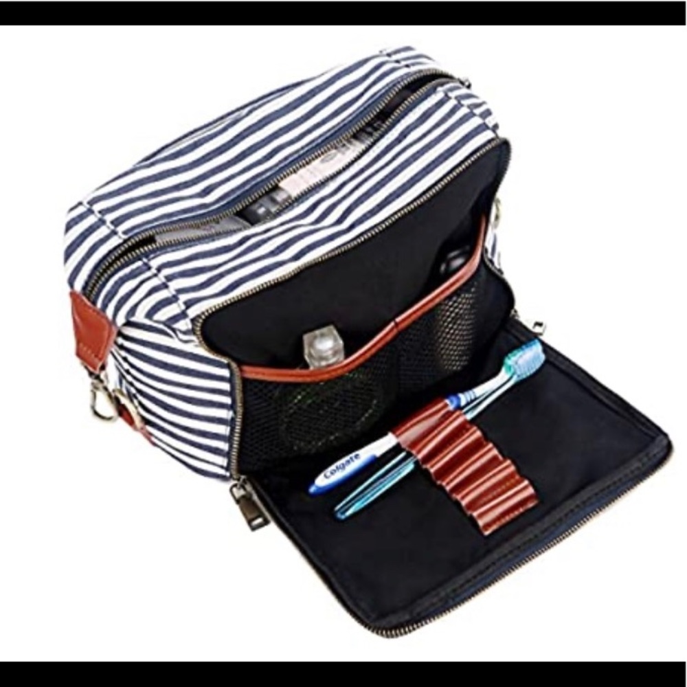 NWOT Navy Striped Travel Make Up Bag